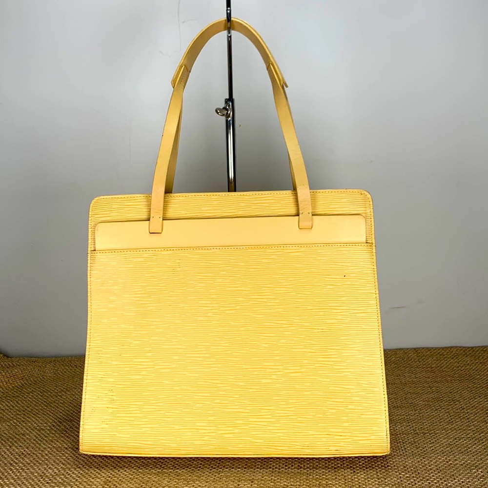 louis Vuitton epi leather bag